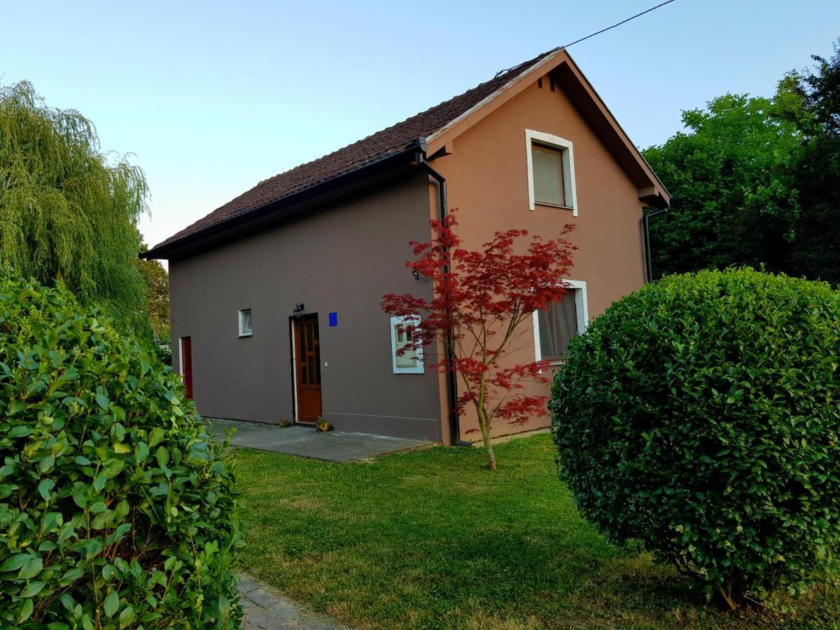 Kuca Za Odmor Rubic Villa Vinkovci Exteriör bild